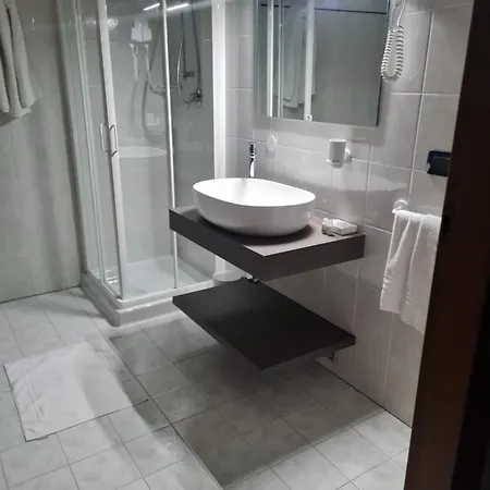 Manfredi Ristorante Con Pensión Romentino